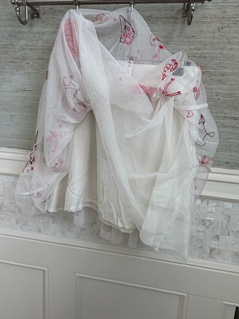 NWT XS free people sketchbook skirt White Tulle Pink red Hearts love embroidered - Picture 11 of 17